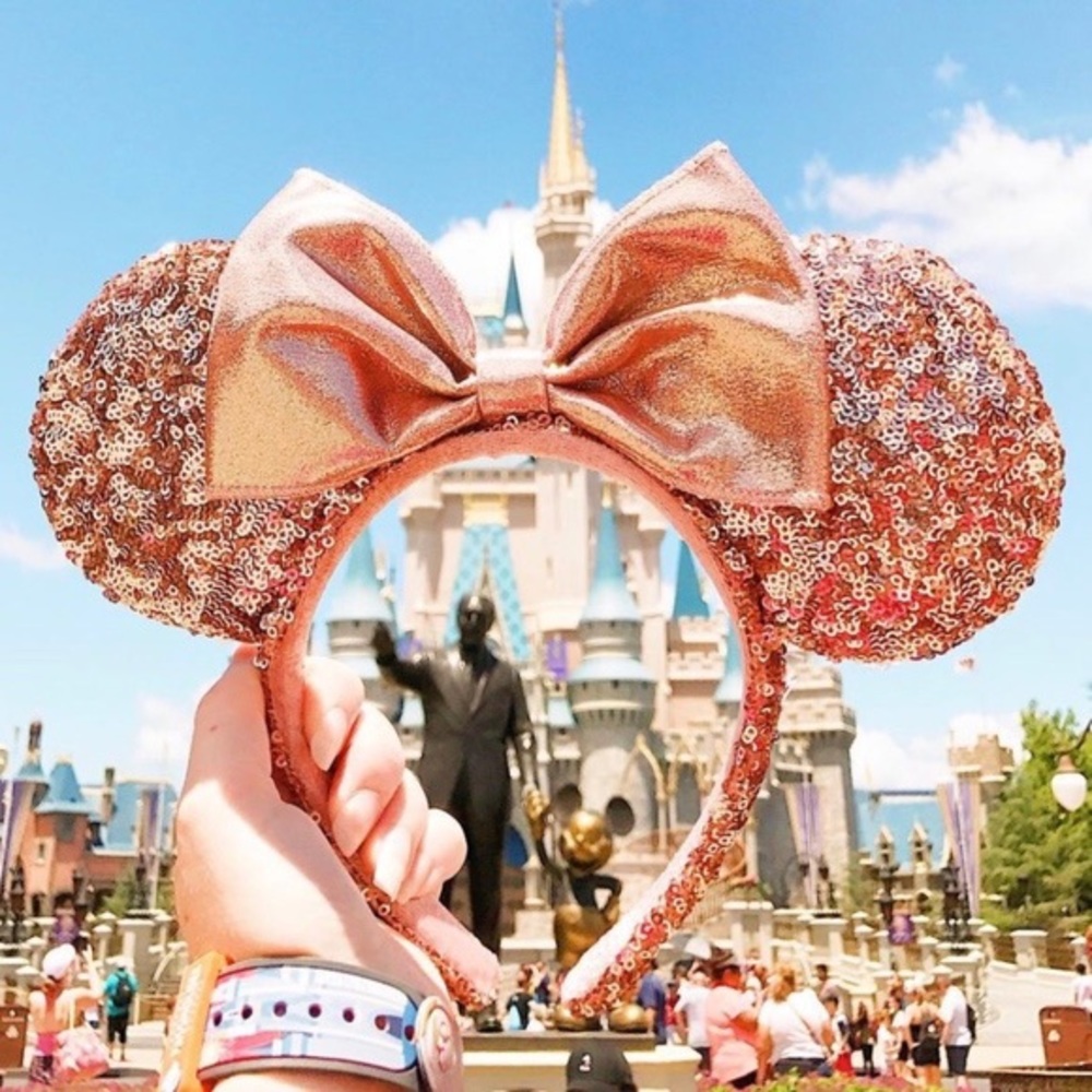 AUTHENTIC Rose Gold Minnie Mouse Ears ⭐️